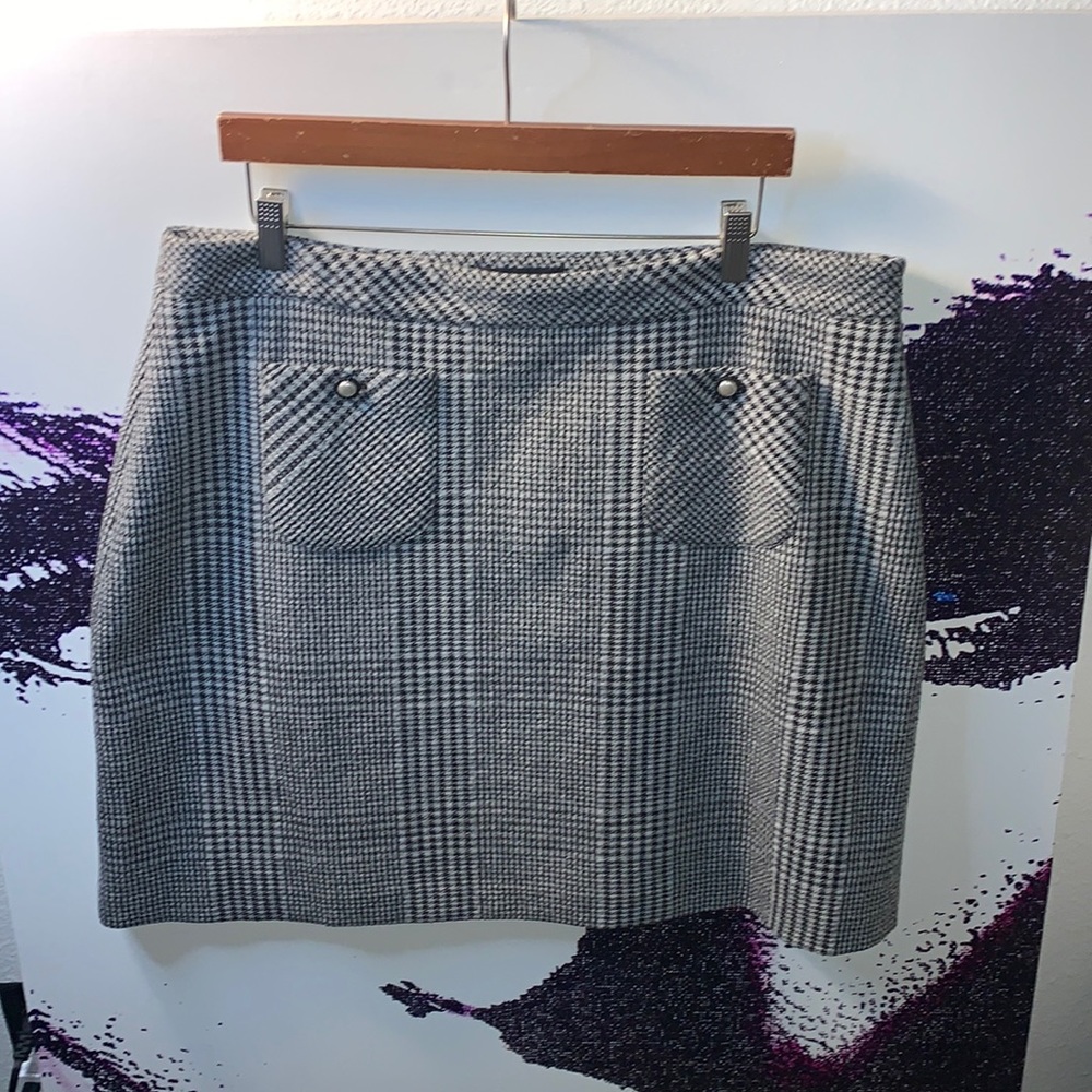 KARL LAGERFELD TWEED SKIRT
